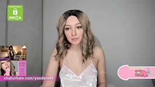 Yanderes69 Public pussy dildo
