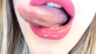 politeeliza lips fetish