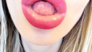 politeeliza lips fetish