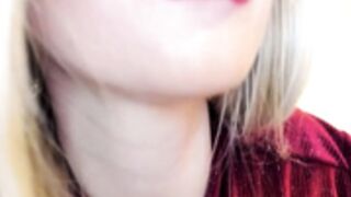 politeeliza lips fetish