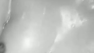 Come with me in the bath