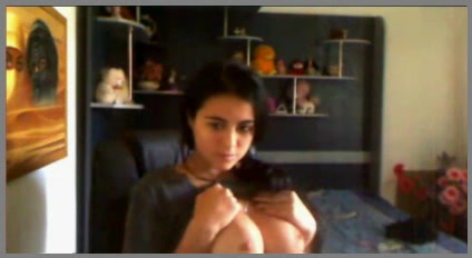 Romanian Camwhore Ariana qendra big boobs on cam