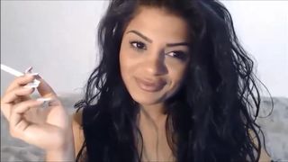 Sexy Lipz Babe Senzual Smoking Teaze ~ Ȼhαrℓiɇ