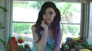 Ashe Maree - New Toy Surprise