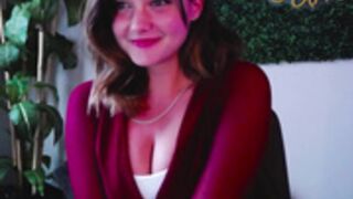 emilyjoneschat 2022-07-02 1/3